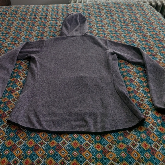 Nike Dri-FIT Purple Hoodie - Picture 4 of 5